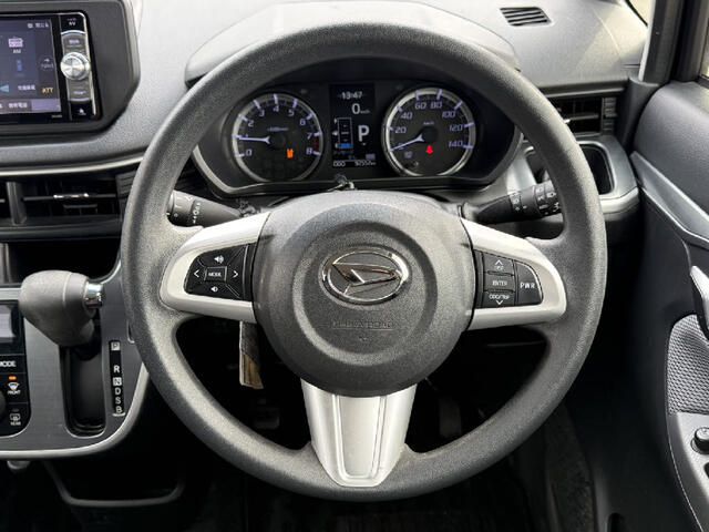 DAIHATSU MOVE CUSTOM 4WD 2015 Image 31