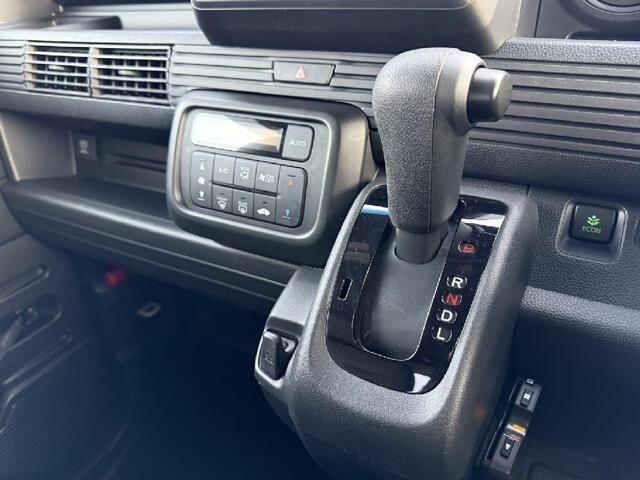 HONDA N-VAN 4WD 2018 Image 31