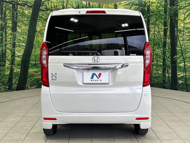 HONDA N BOX 2017 Image 31