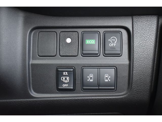 NISSAN SERENA  S-HYBRID 2017 Image 31