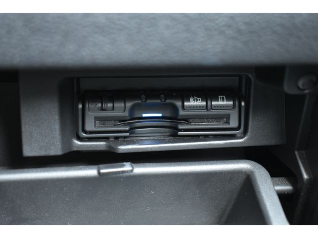 NISSAN SERENA  S-HYBRID 2017 Image 31