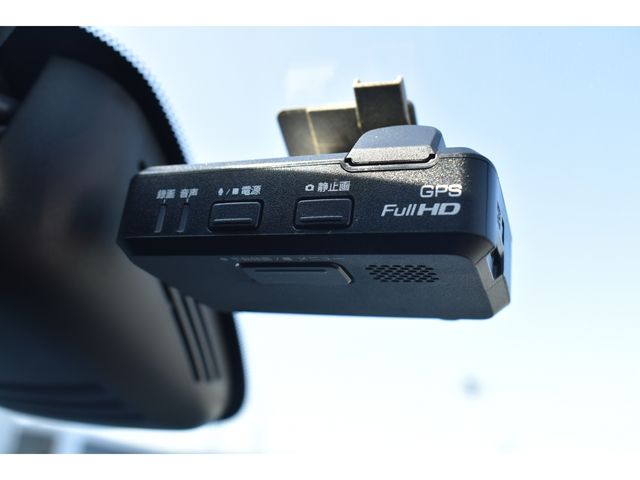 NISSAN SERENA  S-HYBRID 2017 Image 31