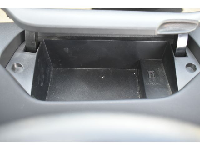 NISSAN SERENA  S-HYBRID 2017 Image 31