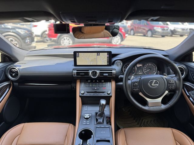 TOYOTA LEXUS RC300H 2023 Image 31