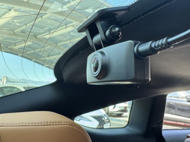 TOYOTA LEXUS RC300H 2023 Image 31