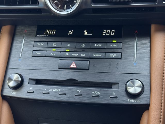 TOYOTA LEXUS RC300H 2023 Image 31