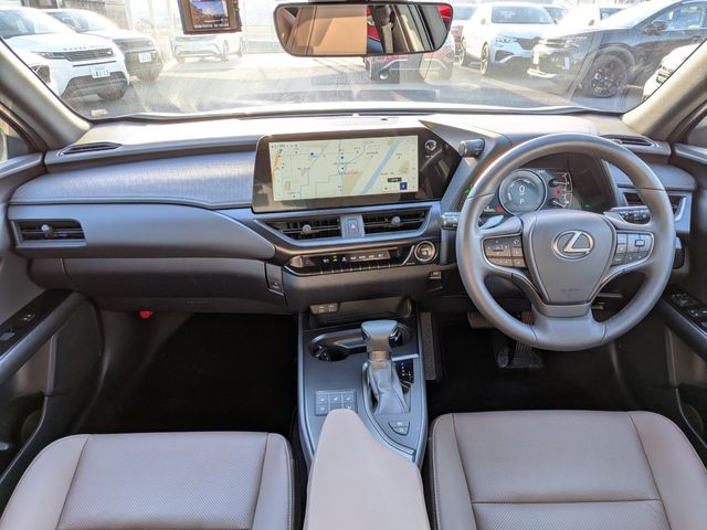 TOYOTA LEXUS UX250H 2023 Image 31