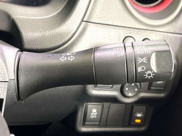 NISSAN NOTE 2018 Image 31