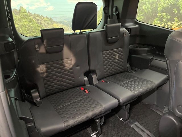 TOYOTA VOXY HYBRID 2025 Image 31