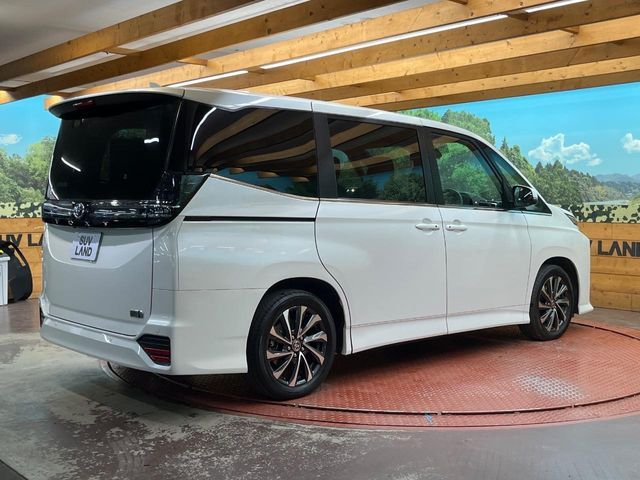 TOYOTA VOXY HYBRID 2025 Image 31