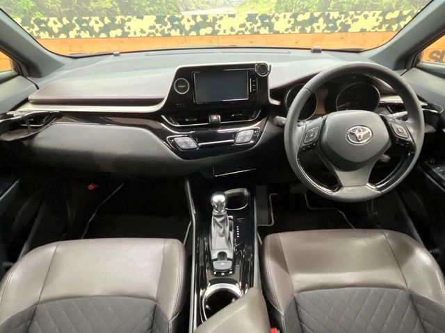 TOYOTA C-HR 2017 Image 31