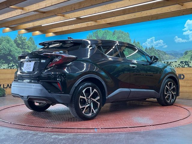 TOYOTA C-HR 2017 Image 31