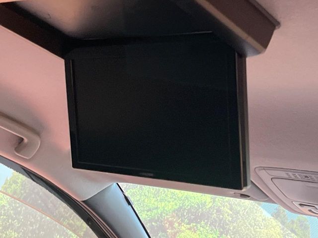 TOYOTA VOXY HYBRID 2016 Image 31