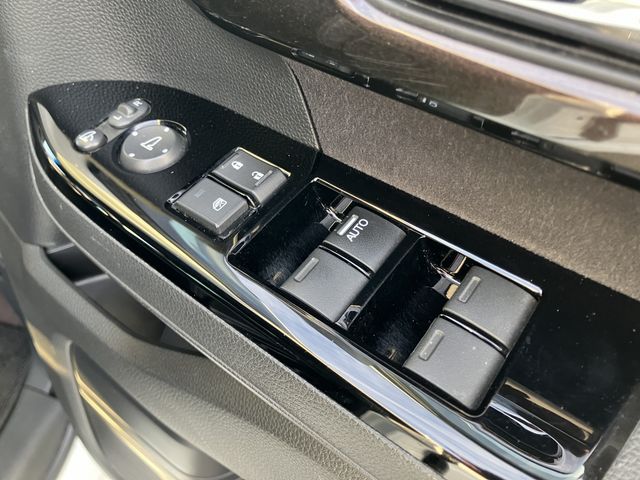 HONDA N BOX CUSTOM 2018 Image 31