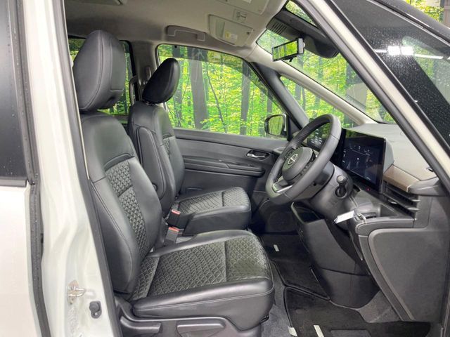 NISSAN SERENA  WG 2023 Image 31