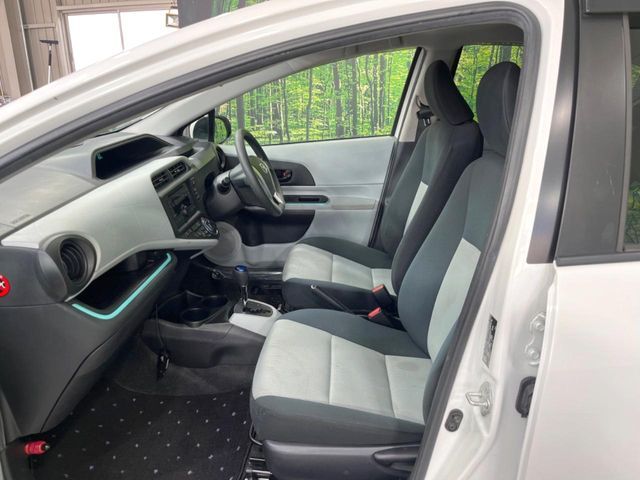 TOYOTA AQUA 2012 Image 31