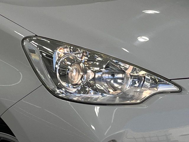 TOYOTA AQUA 2012 Image 31