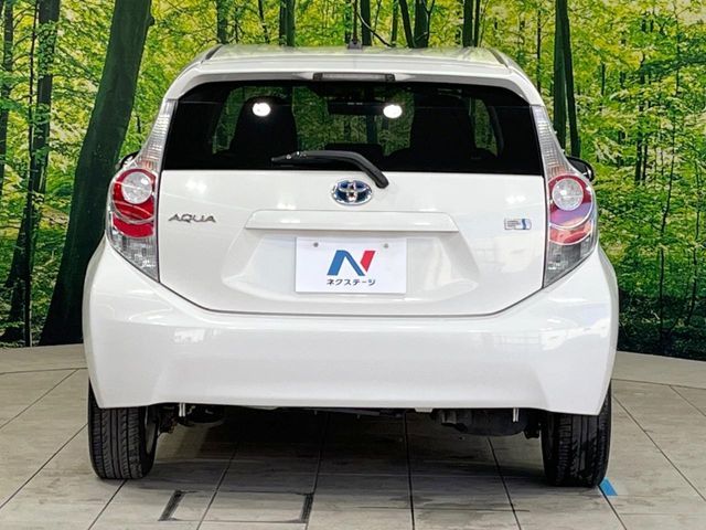 TOYOTA AQUA 2012 Image 31