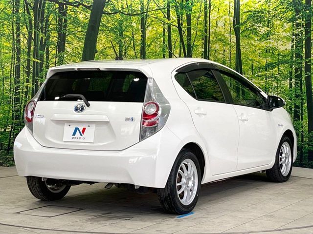 TOYOTA AQUA 2012 Image 31