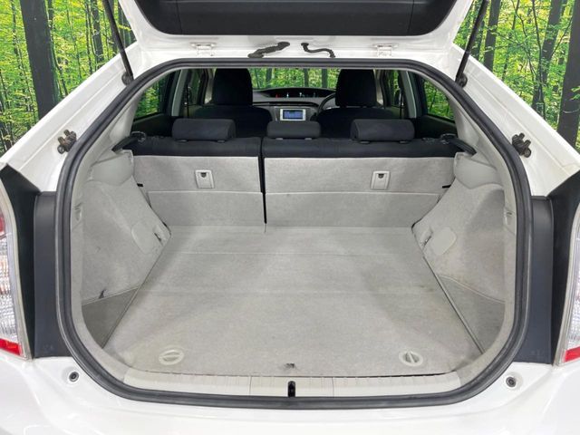 TOYOTA PRIUS 2012 Image 31