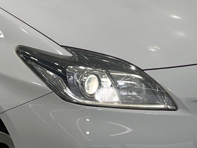 TOYOTA PRIUS 2012 Image 31