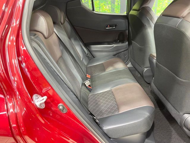 TOYOTA C-HR 2017 Image 31