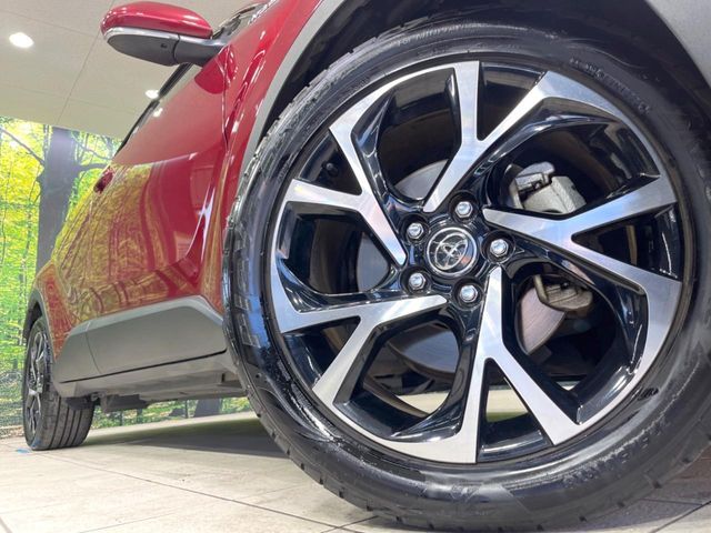 TOYOTA C-HR 2017 Image 31