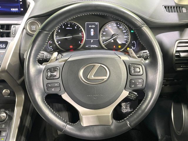 TOYOTA LEXUS NX300 2018 Image 31