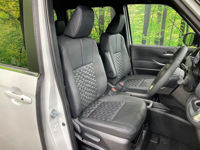 TOYOTA VOXY HYBRID 2026 Image 31