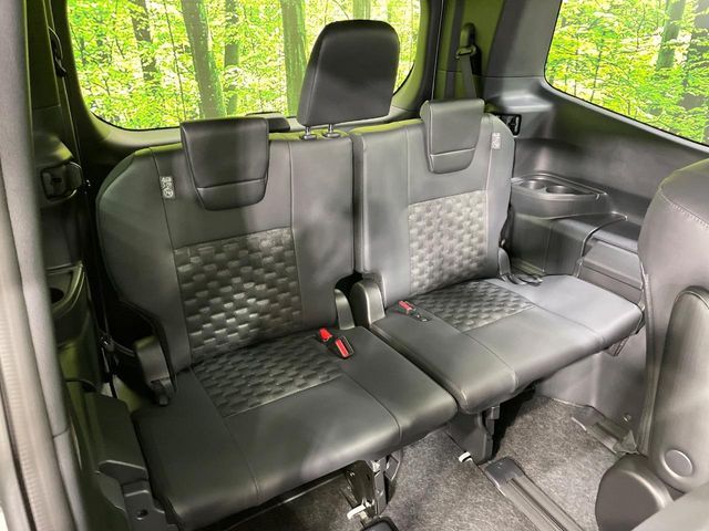 TOYOTA VOXY HYBRID 2026 Image 31