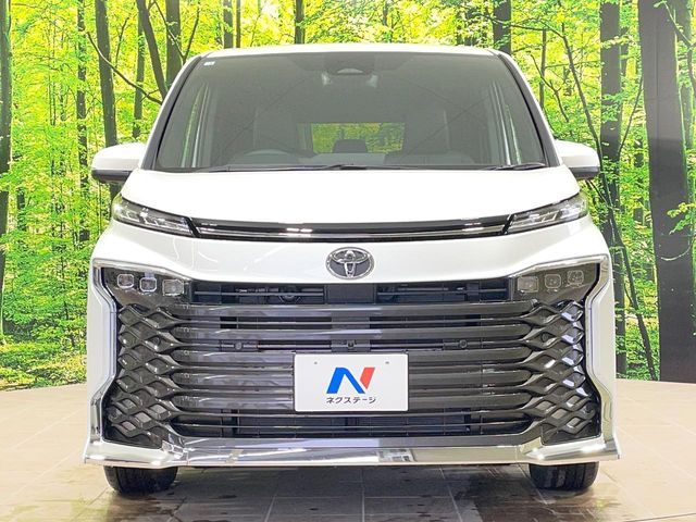 TOYOTA VOXY HYBRID 2026 Image 31
