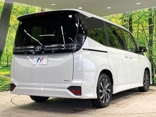 TOYOTA VOXY HYBRID 2026 Image 31