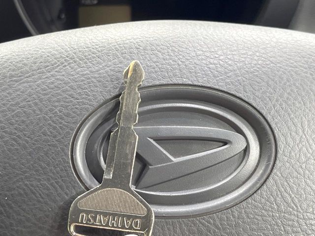 DAIHATSU HIJET CARGO 2013 Image 31