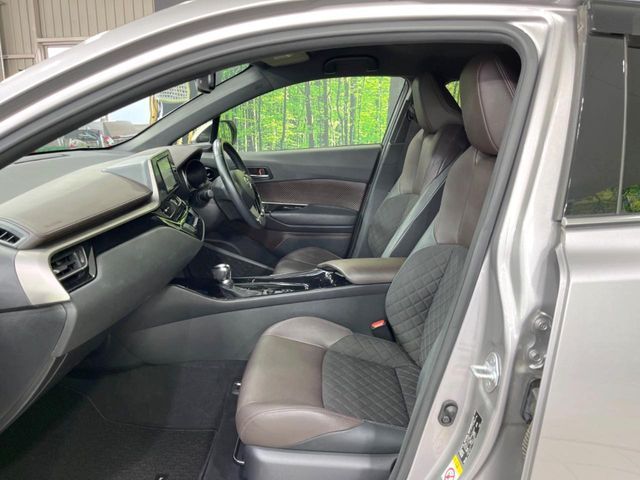 TOYOTA C-HR 2017 Image 31