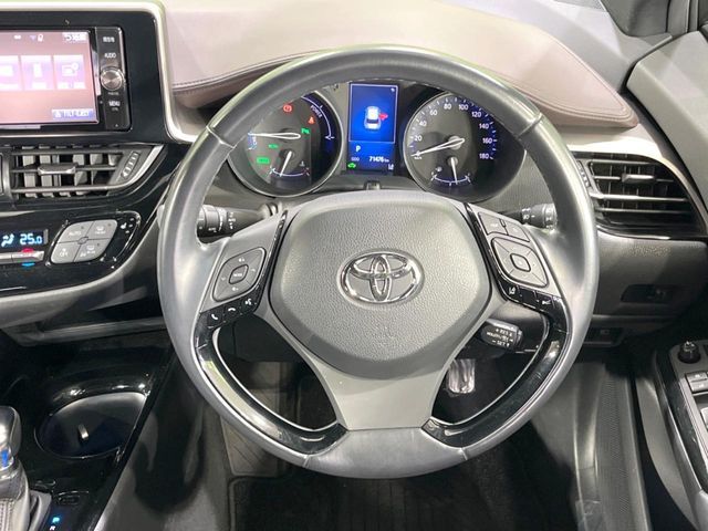 TOYOTA C-HR 2017 Image 31