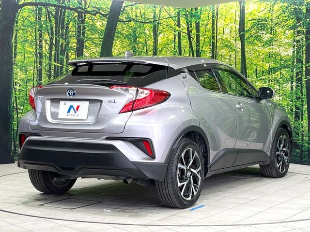 TOYOTA C-HR 2017 Image 31