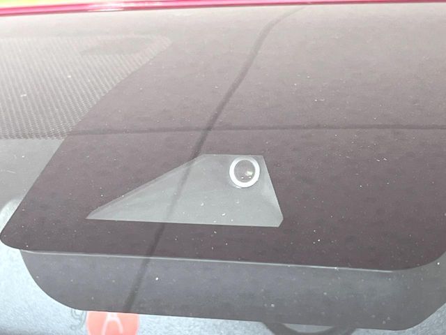 TOYOTA C-HR 2018 Image 31