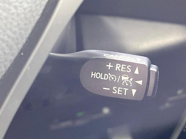 TOYOTA C-HR 2018 Image 31