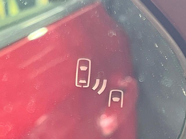 TOYOTA C-HR 2018 Image 31