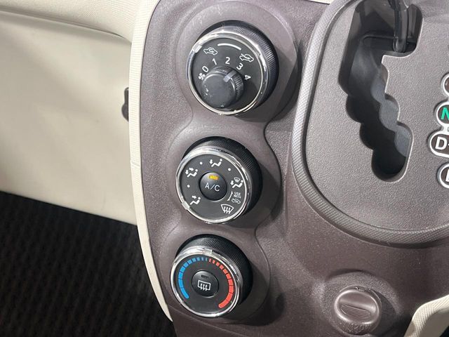 TOYOTA PORTE 2012 Image 31