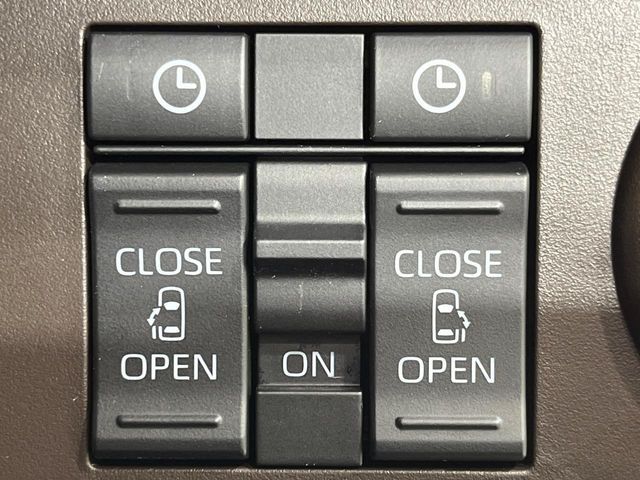 TOYOTA ROOMY 4WD 2023 Image 31