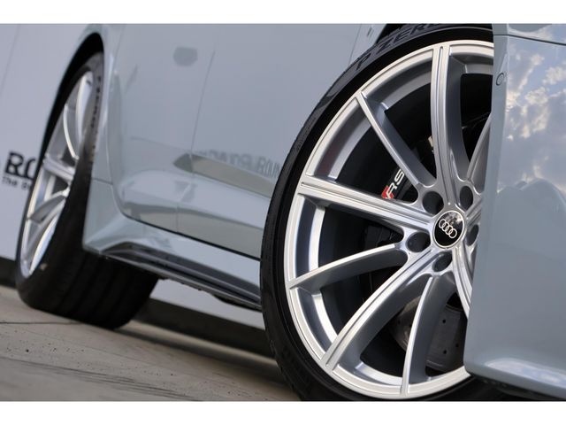 AUDI RS6 AVANT 2022 Image 31