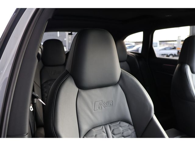 AUDI RS6 AVANT 2022 Image 31