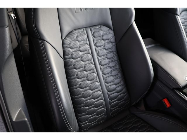 AUDI RS6 AVANT 2022 Image 31