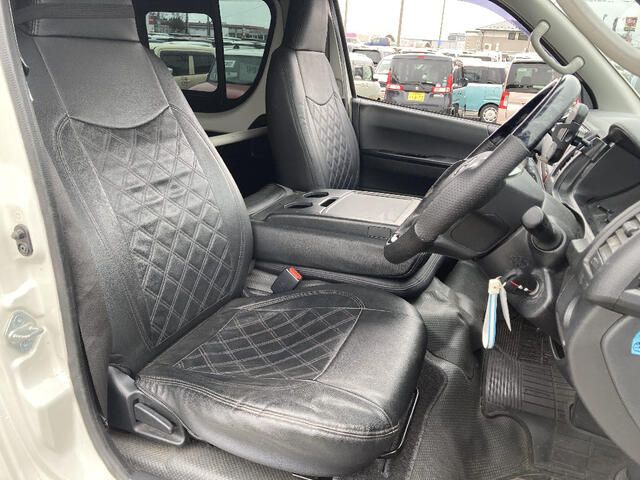 TOYOTA REGIUSACE VAN 4WD 2019 Image 31