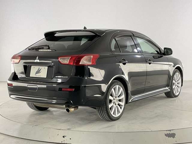 MITSUBISHI GALANT FORTIS SPORTB 2011 Image 31