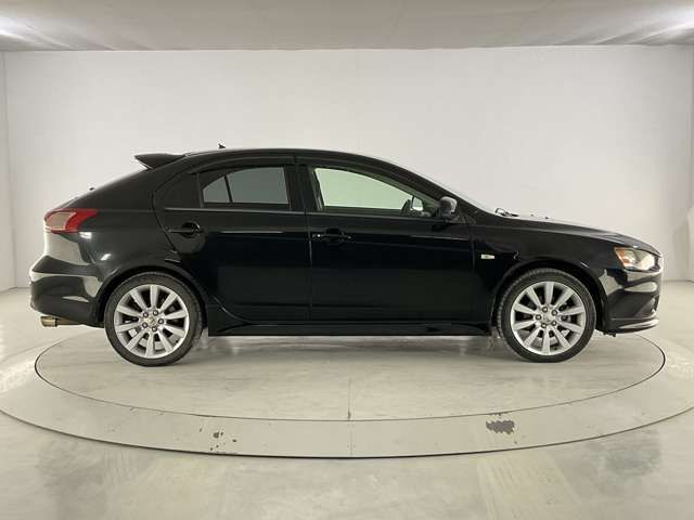 MITSUBISHI GALANT FORTIS SPORTB 2011 Image 31