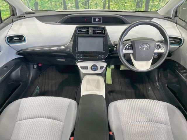 TOYOTA PRIUS 2016 Image 31