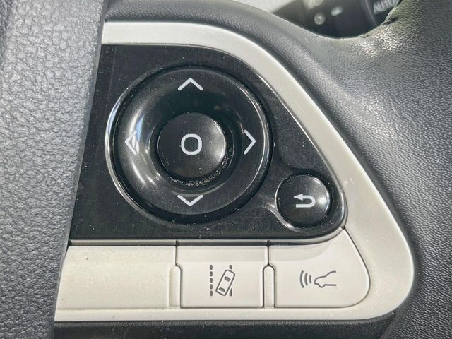 TOYOTA PRIUS 2016 Image 31