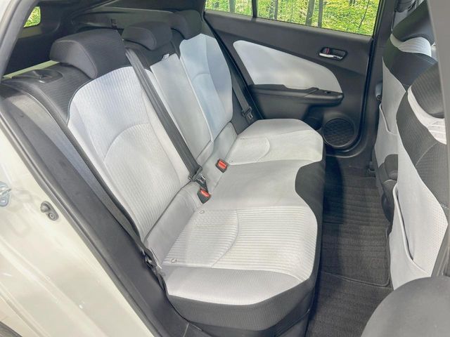 TOYOTA PRIUS 2016 Image 31